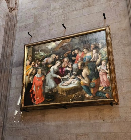 Sacred art and chapels inside the restored Notre-Dame Cathedral